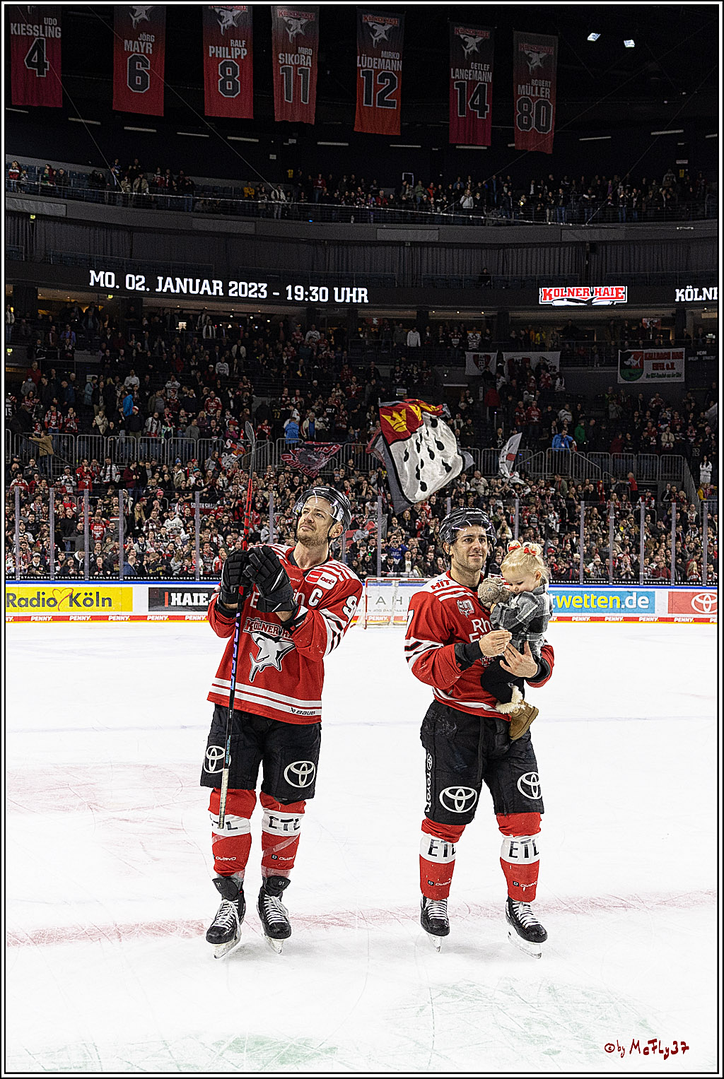 PENNY DEL;  Koelner Haie - Straubing Tigers; Koeln, 28.12.2022